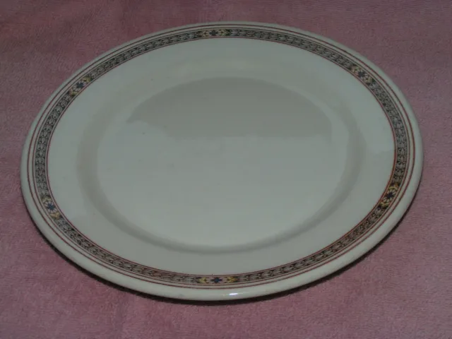 RR/BS Pennsylvania Railroad China Dinner Plate in the Purple Laurel Pattern xb
