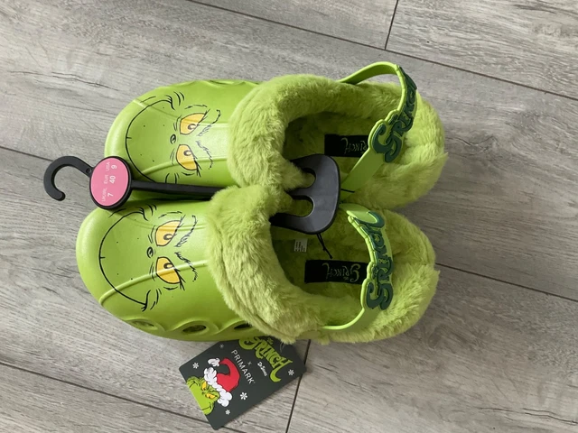 Grinch Clogs THE GRINCH @PRIMARK Bright Green Grinch Furry Clogs/Crocs.bn..sizes 5-7 ...
