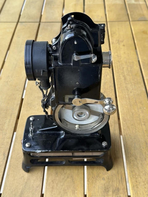 Pathe KID Projecteur avec un film pour collection Movie camera