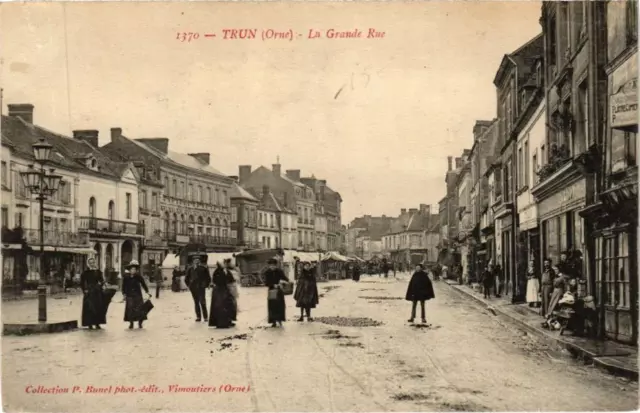 CPA Trun (Orne) - La Grande Rue (250134)