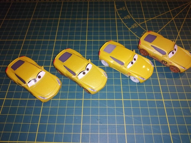 lot de  voitures cars disney pixar metal  d occasion