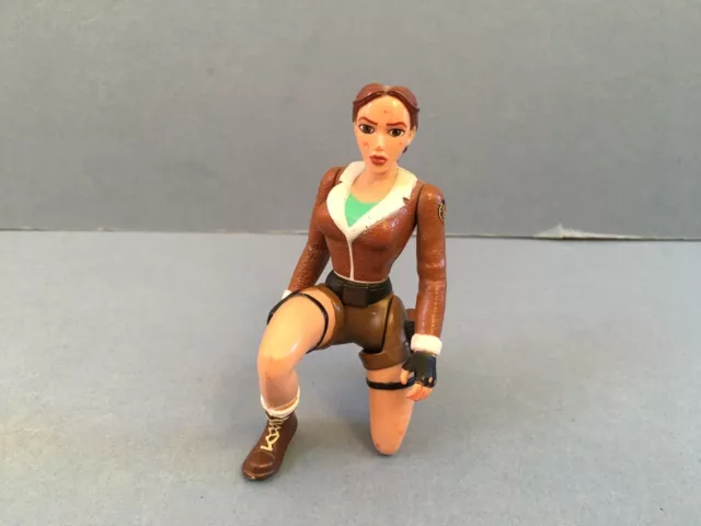 Tomb Raider - Lara Croft Street Assault Figure 1999 Playmates