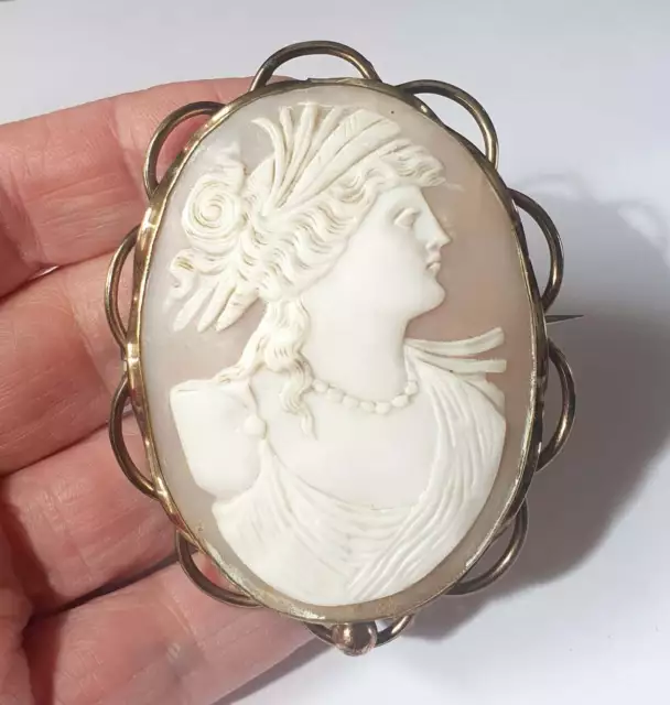 Antique Victorian Italian Shell Cameo Brooch Juno/Hera