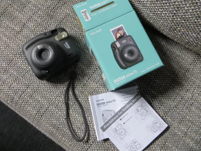 Fujifilm Instax mini 11  -  Neuwertig   -  OVP