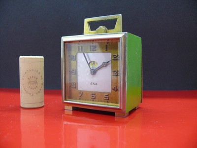 ZEIGER ADORABLE PETIT RÉVEIL ÉPOQUE ART DECO MÉTAL ROUGE DANS SON ECRIN W 