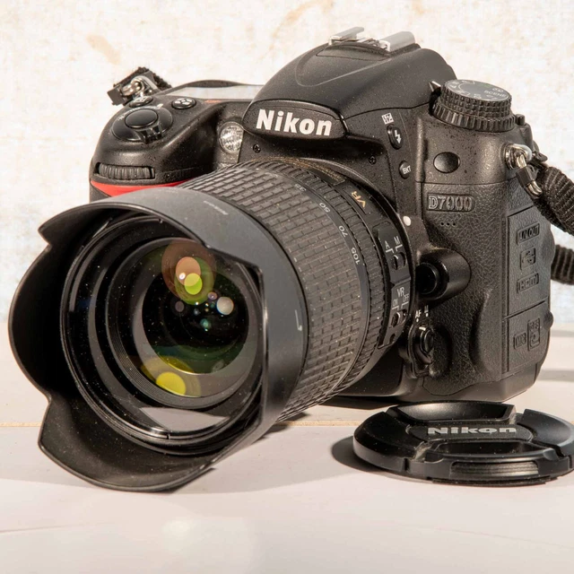 Nikon D7000 16mp Digital SLR DX Camera with 18-105mm ED VR zoom all gently used