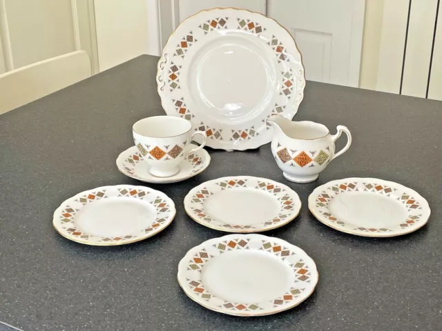 Colclough CRISPIN Bone China asstd TeaSet items inc Cake Plate Milk Jug 4 Plates