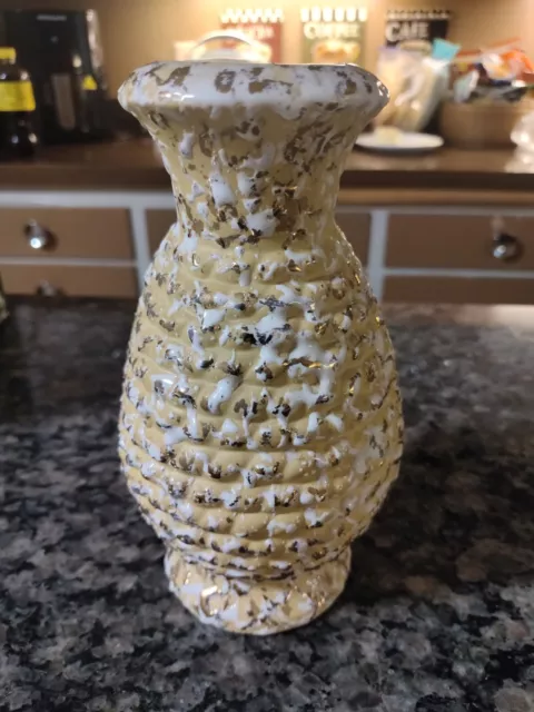 Vintage Mcm Vase Textured White & Gold Spattered On Yellow 7 1/8" Tall U.s.a.