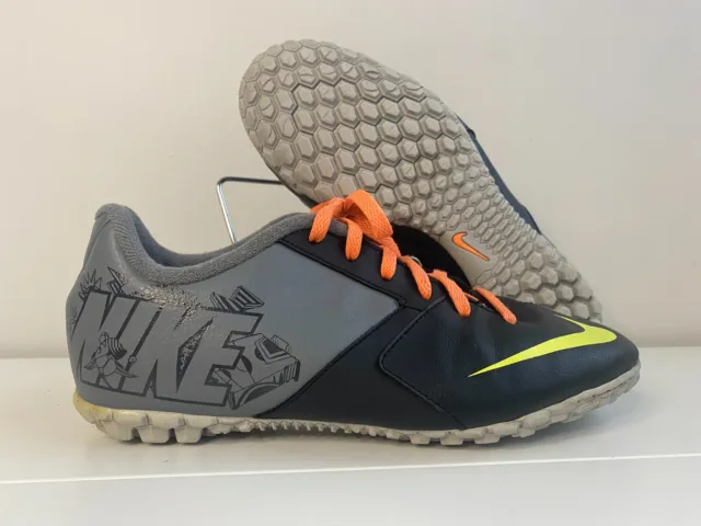 Nike JR Bomba II Turf Soccer Shoes Cleats - Size 5Y