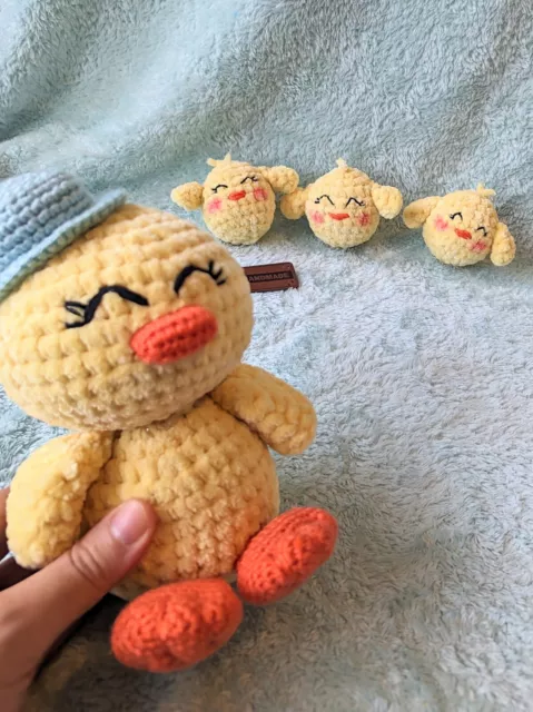 Handgefertigtes Amigurumi-Küken " Handmade amigurumi chick"