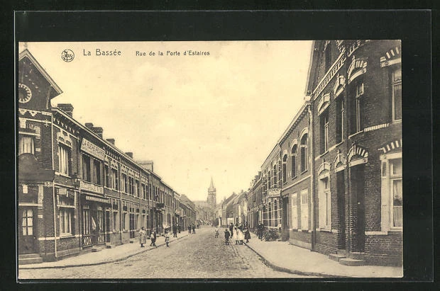 CPA La Bassee, Rue de la Porte d'Estaires, street view