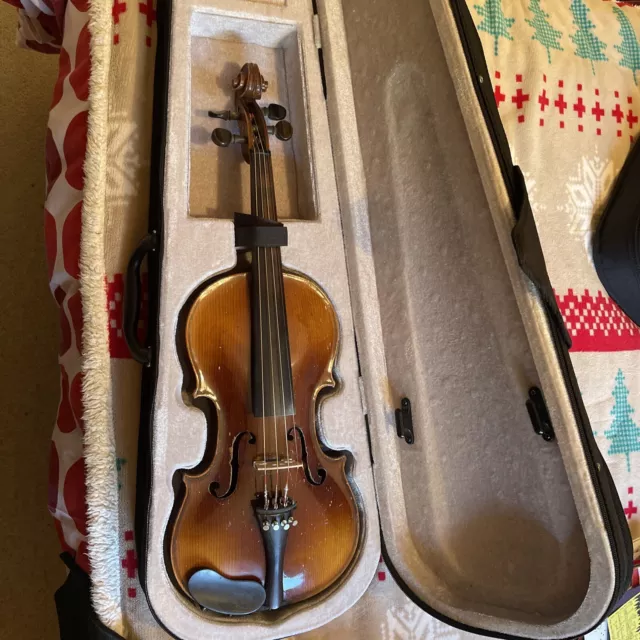 used violin 4/4 full size Stainer Copy See Pics For Condition