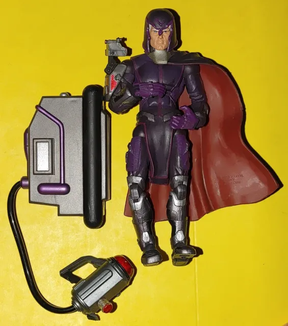 Marvel Legends X-Men Magneto Electric Magnetic Toy Biz Loose Complete 2003