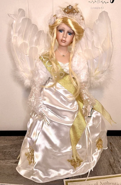 Porcelain Angel Doll  2009 #15617 New in box Heritage Signature Collection 2