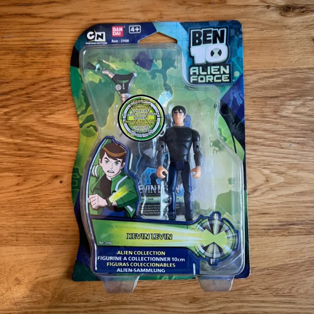 RARE Bandai Ben 10 Alien Force Kevin Levin with original Card and Weapon In Box