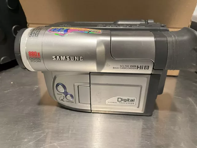 Samsung SC-L700 Hi-8 Analog Camcorder