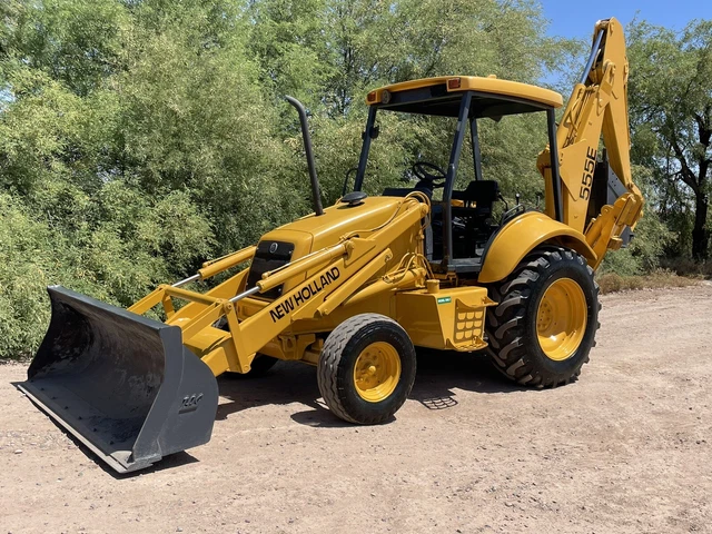 NewHolland 555E backhoe