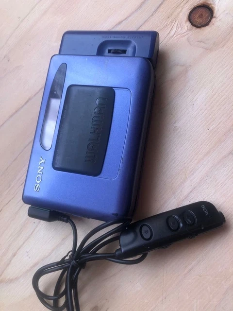 Walkman Sony WM-FX195 à Cassettes – Mega Bass, Bleu – Pour Pièces Ou Réparation