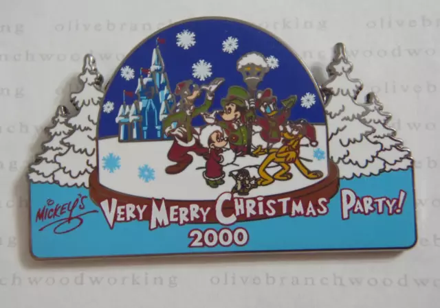 Disney World Mickey Very Merry Christmas Party SNOWGLOBE PIN Chip Dale Castle++