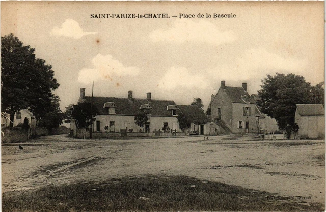 CPA St-PARIZE le Chatel Place de la Bascule (420703)