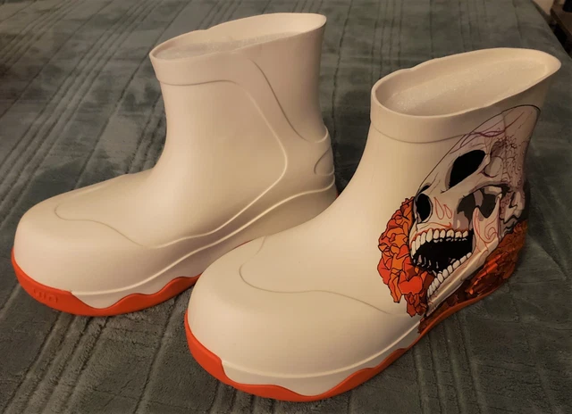 UIN SKELETON Women's Designer Fashion Boots RARE SZ 10.5 US Style W1136791