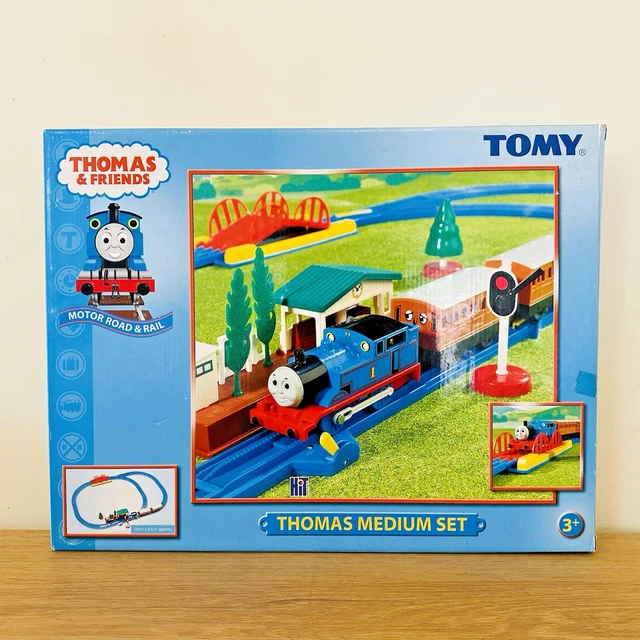 Thomas Rotating Set THOMAS MEDIUM SET - Thomas & Friends Trackmaster Motorised Railway ...