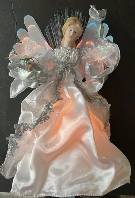 Christmas Tree Topper Fiber Optic Angel Figure Changes Colors 14 1/4” Tall