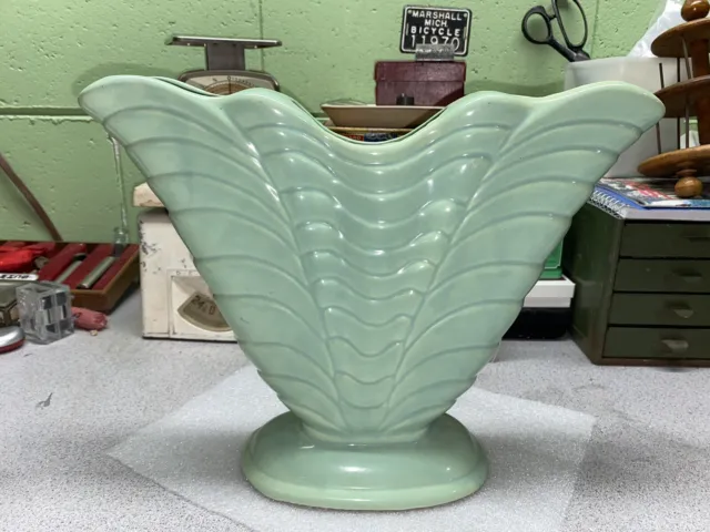 Vintage Robinson Ransbottom Pottery Co. RRPCo. Gladiolus Fan Vase Aqua Glaze