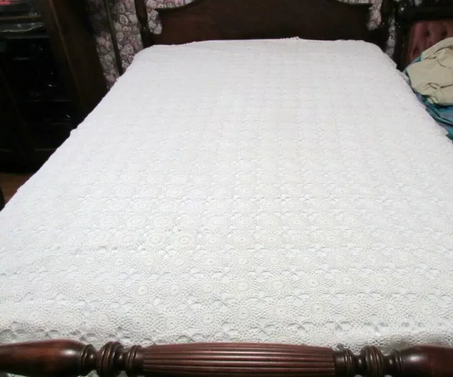 Vintage White Hand Crocheted Tablecloth 58" x 76" Wedding ? Lovely!