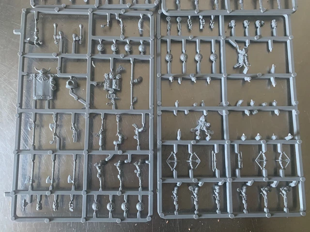 WARHAMMER OLD WORLD : 10 arquebusiers - handgunners (Empire) OOP EUR 17,00 - FR