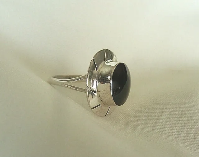 Black Onyx  Taxco  Estate Ring Sterling Silver  925  Size 6 Cutie 3