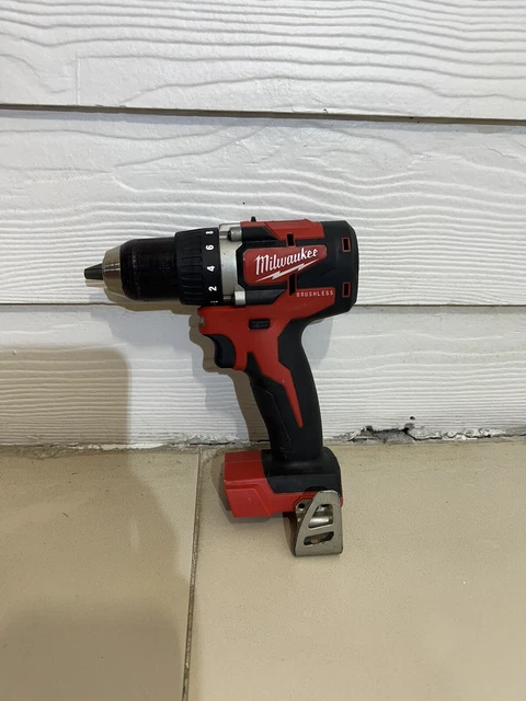 Herramienta desnuda taladro compacto sin escobillas Milwaukee M18 - 2801-20