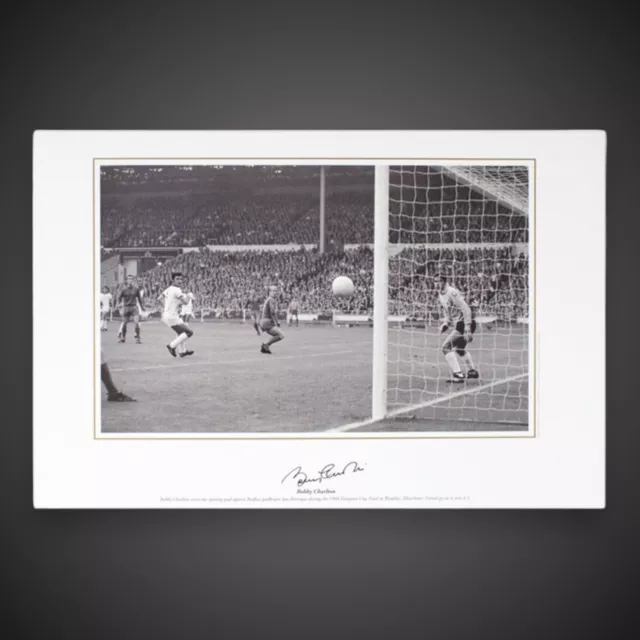 SIR BOBBY CHARLTON MANCHESTER UNITEDSigned 68 European Cup Final