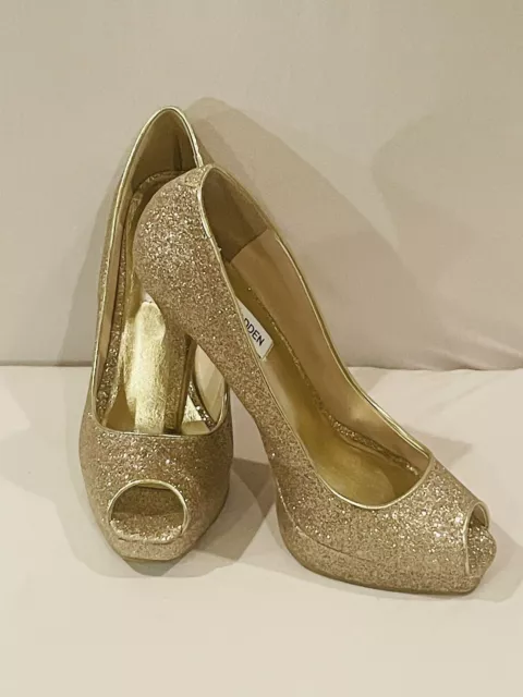 Steve Madden P-Kelle Gold Glitter Platform Stiletto Heels Size 8.5 EUC Peep Toe