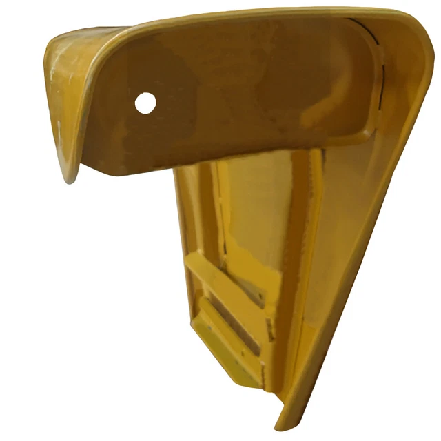 RE13878-S Restoration Quality RH Fender Fits John Deere 2520 2550 2555 2630 2640
