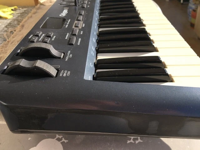 M-Audio Oxygen 49 (3rd Gen) Clavier MIDI USB ( frais de port offerts)