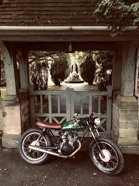 HONDA CG125 CUSTOM cafe racer brat Awesome looking