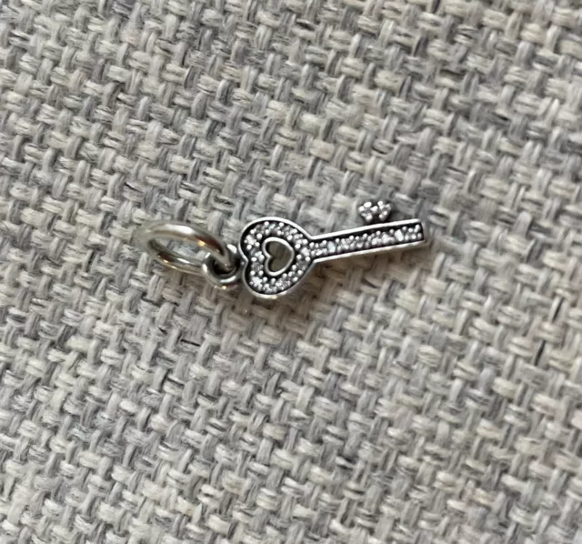 Pandora Key to My Heart Symbol Of Trust Pave CZ Dangle Charm 791353 Genuine Ale