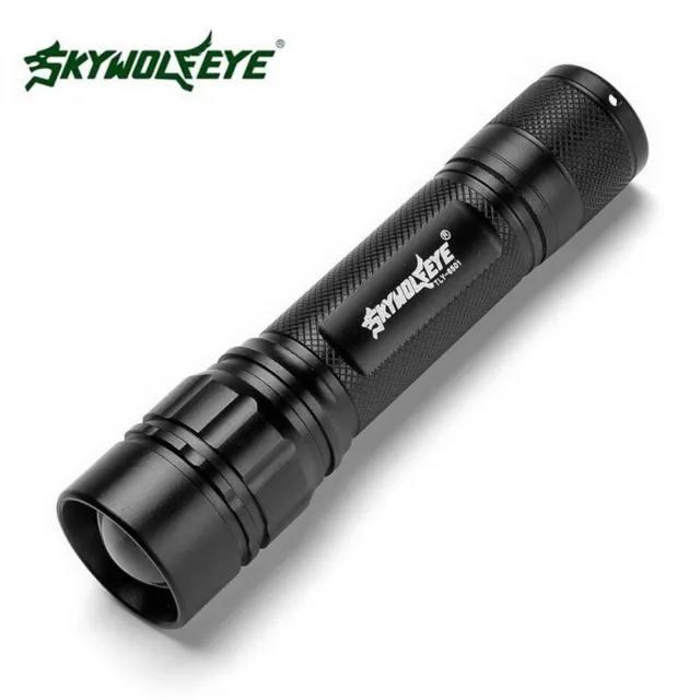 Lampe de poche compacte 6000LM XPE DEL lampe torche zoomable pour activités de