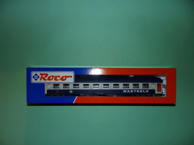 ROCO VOITURE COUCHETTES 2ième classe TRAIN SPECIAL UIC vert/argent