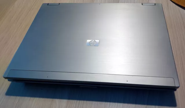 HP EliteBook 6930P 14,1" Core 2 Duo T9400 2,53 GHz 2Go RAM 120 Go HDD 2