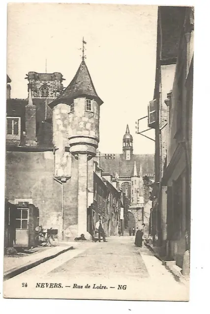 58  Nevers  La Rue De Loire