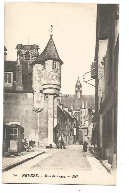58  Nevers  La Rue De Loire