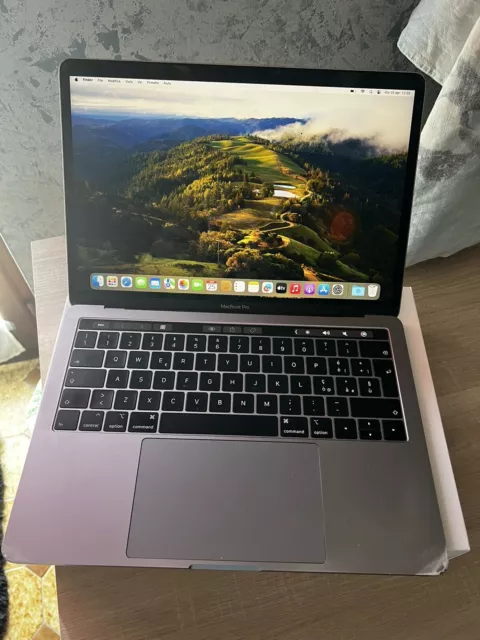 Apple MacBook Pro 13 - 2018 - 2.7 Ghz Quad-Core Intel  i7 / HD 500gb / Ram 16GB 3