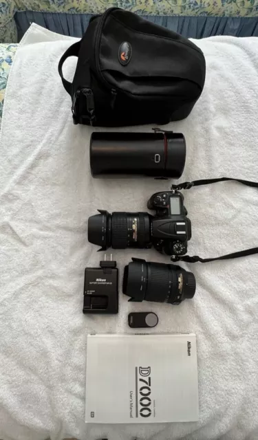 Nikon D7000 Digital SLR Camera with Two Lens & Accessories - In Great Condition