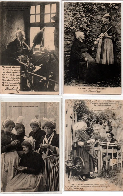 CPA Folklore Petite Bretonne en Priere Bretagne (1277909
