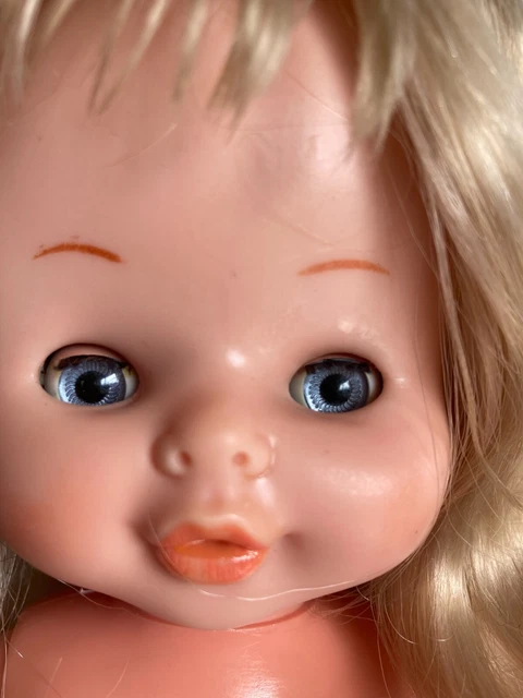 poupée mannequin vintage Famosa "Irvine" 36cm yeux marguerite soeur de Nancy 18