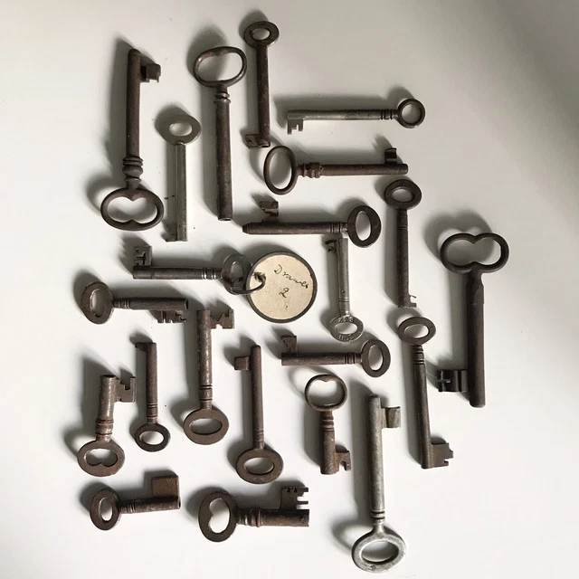 Antique Vintage Keys Job Lot. Lot 1.