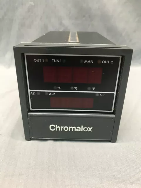 Chromalox Digital Process and temperature Controller Model 2001-70214