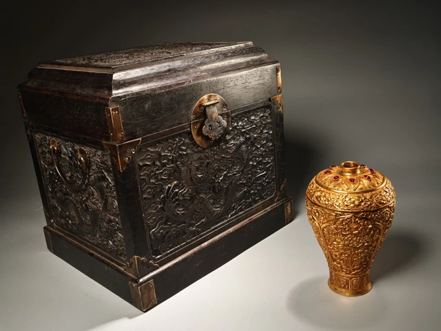 Treasure handmade pure copper relief gilded flower vase